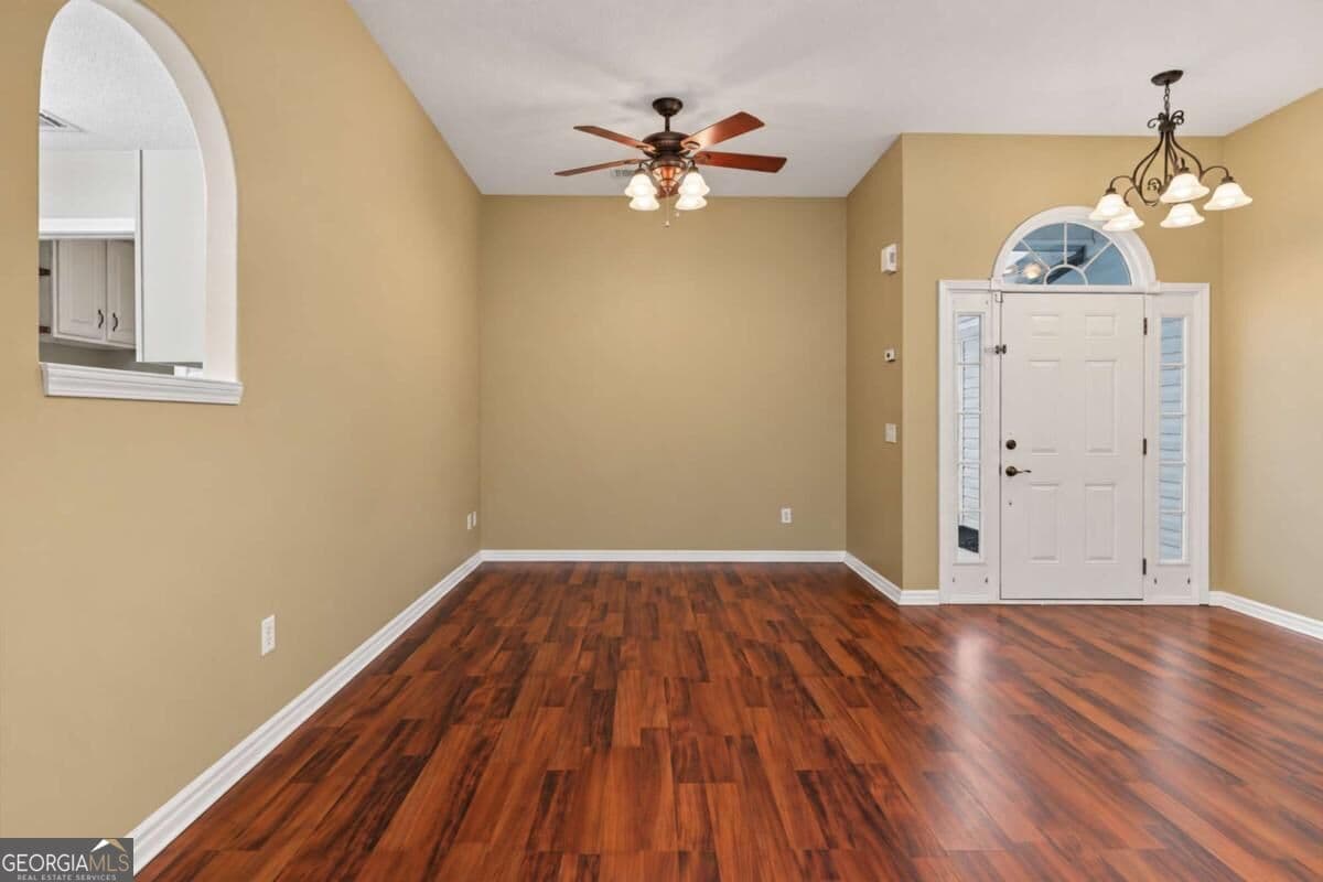 3 bedroom, 2 bathroom, 1,496 sq ft single family residence for sale at 308 Park Place, Ellabell, GA 31308 — photo 6