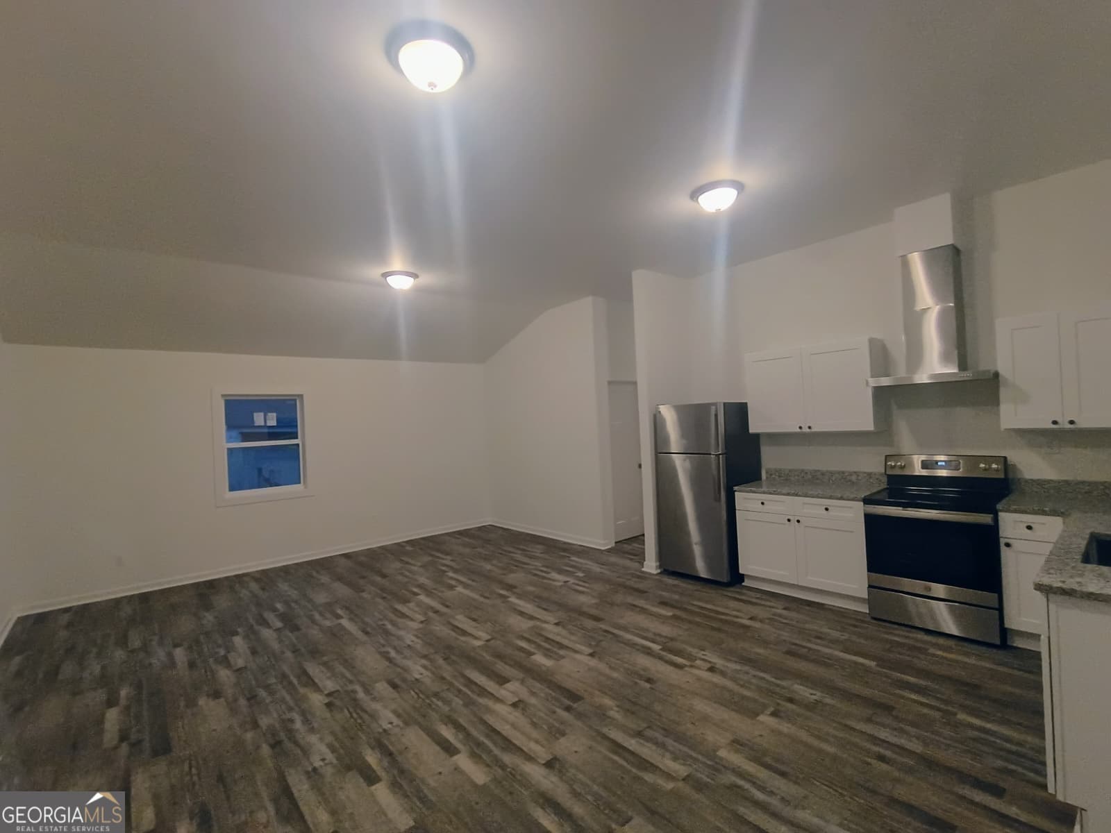 3 bedroom, 2 bathroom, 1,090 sq ft single family residence for sale at 2 Smith Road, Newnan, GA 30263 — photo 6