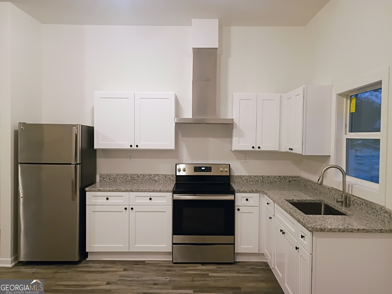 3 bedroom, 2 bathroom, 1,090 sq ft single family residence for sale at 2 Smith Road, Newnan, GA 30263 — photo 5