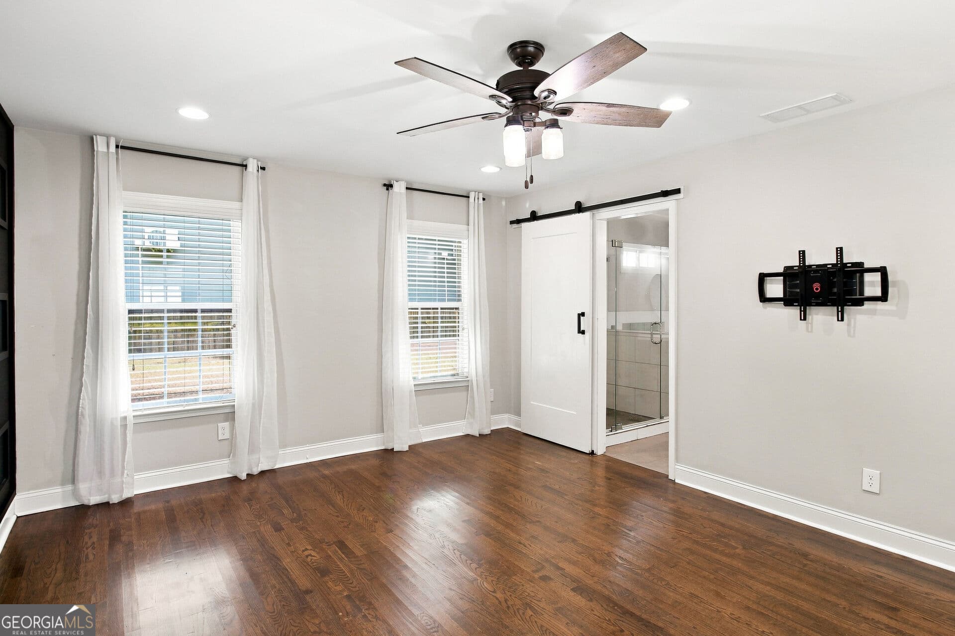 3 bedroom, 2 bathroom, 1,476 sq ft single family residence for sale at 1146 Edgefield Drive, Atlanta, GA 30310 — photo 9