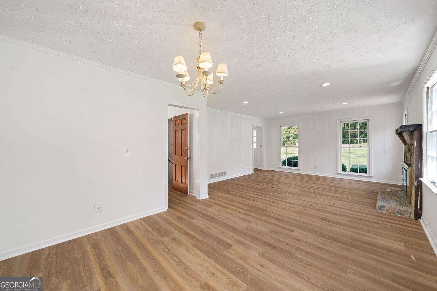 4 bedroom, 3 bathroom, 3,269 sq ft single family residence for sale at 3500 Pebble Hill Drive, Marietta, GA 30062 — photo 10