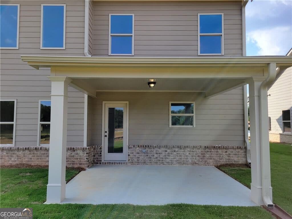 5 bedroom, 4 bathroom, 2,858 sq ft single family residence for rent at 3305 Linstead Court, Loganville, GA 30052 for $3,250 a month — photo 5