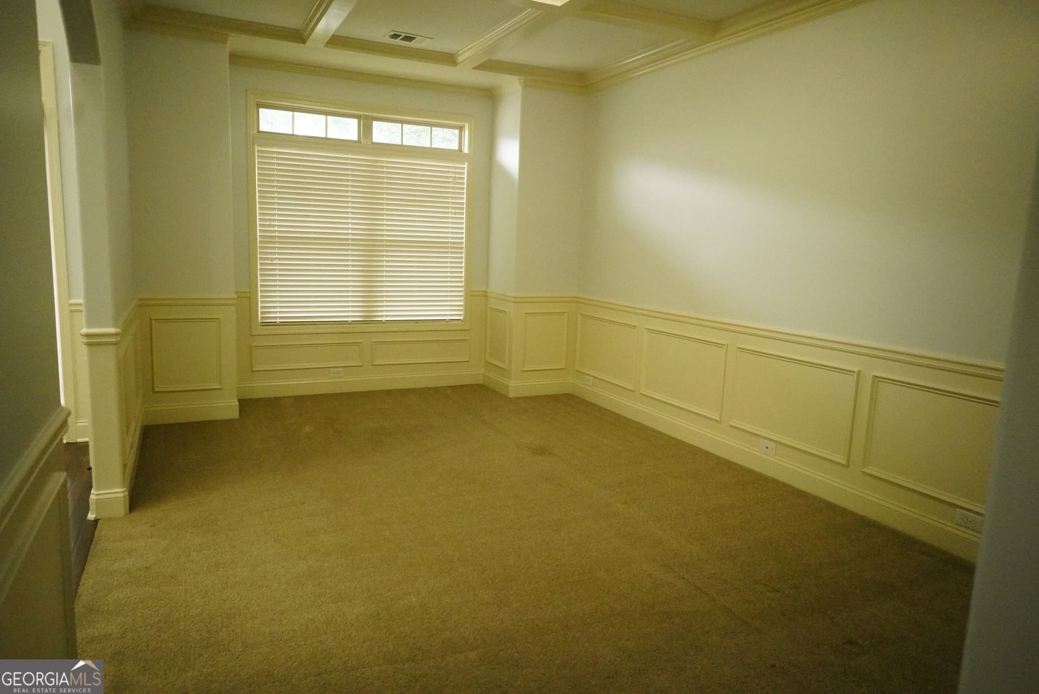 6 bedroom, 5 bathroom, 6,786 sq ft single family residence for sale at 3653 Lake Estates Way, Atlanta, GA 30349 — photo 10