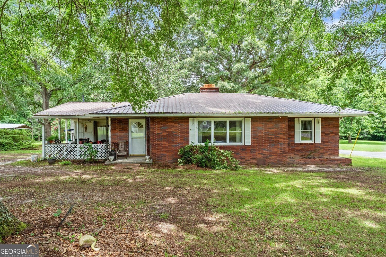 2 bedroom, 2 bathroom, 1,302 sq ft single family residence for sale at 130 Washington Street, Tignall, GA 30668