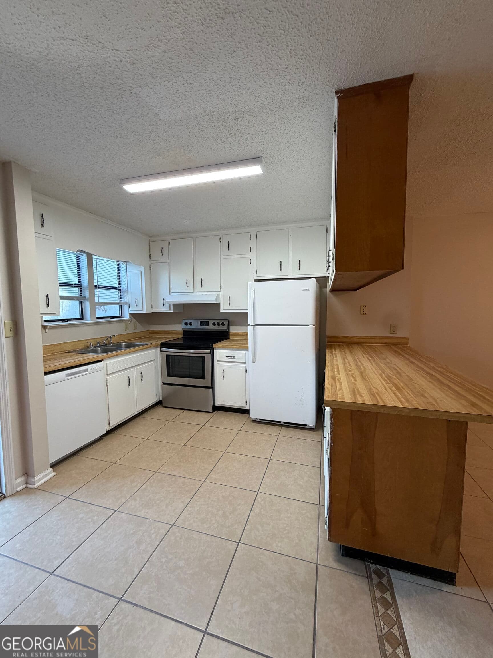 2 bedroom, 1.5 bathroom, 1,168 sq ft townhouse for rent at 102 Inlet Reach Circle, St. Marys, GA 31558 for $1,050 a month — photo 3