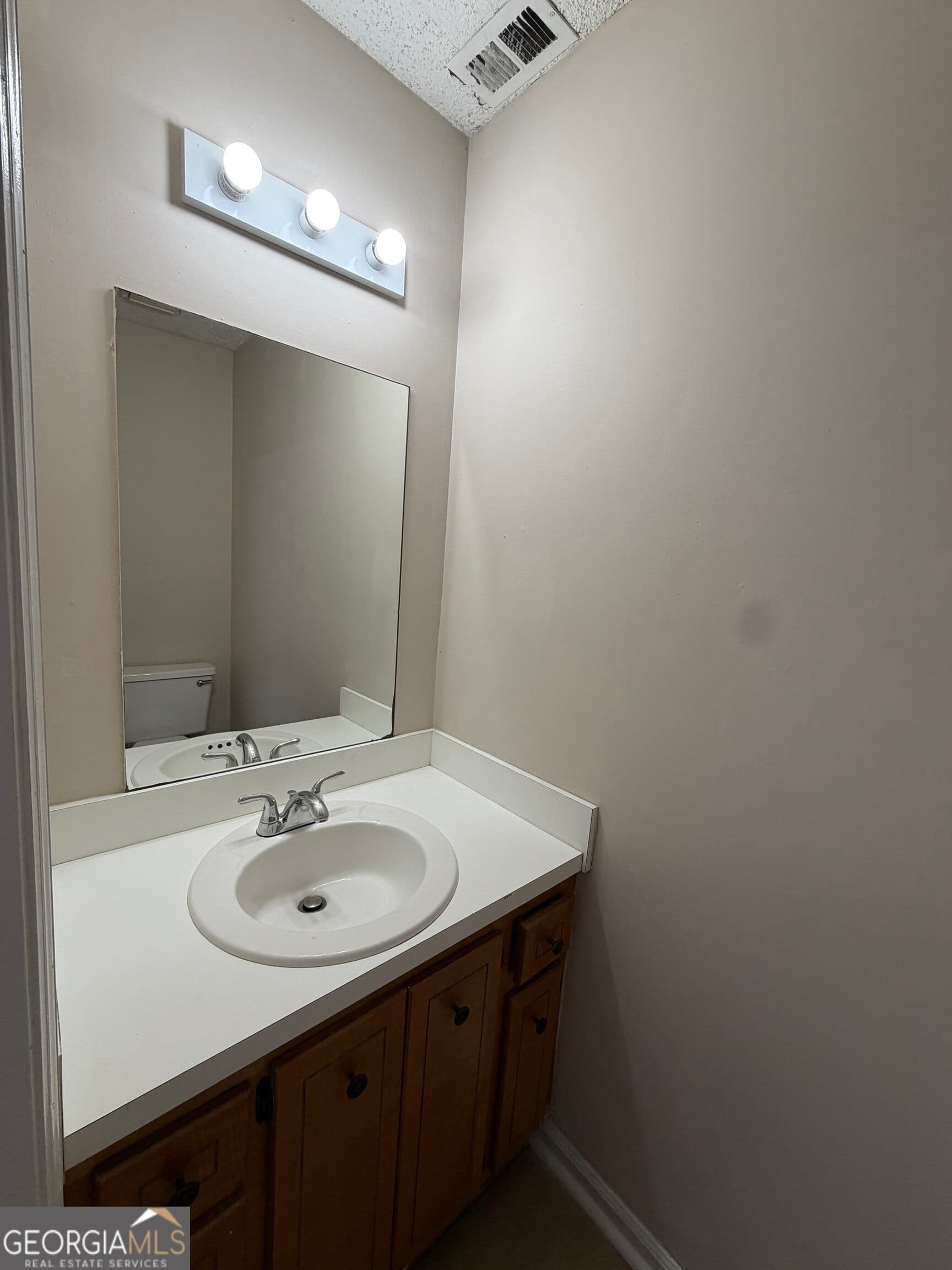 2 bedroom, 1.5 bathroom, 1,168 sq ft townhouse for rent at 102 Inlet Reach Circle, St. Marys, GA 31558 for $1,050 a month — photo 9