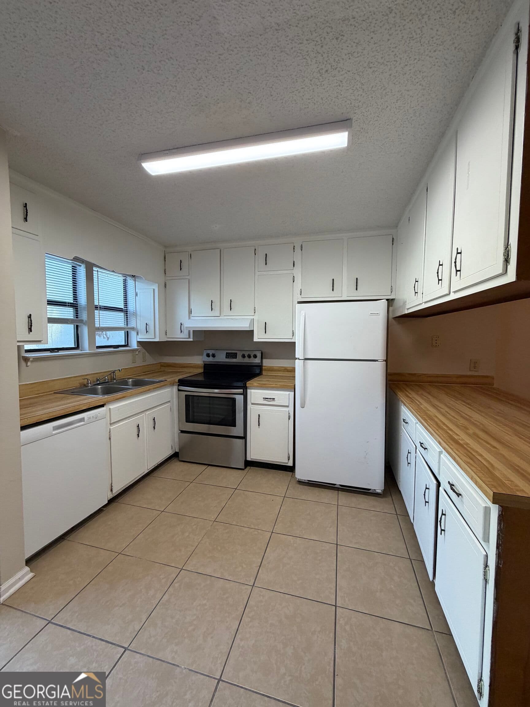 2 bedroom, 1.5 bathroom, 1,168 sq ft townhouse for rent at 102 Inlet Reach Circle, St. Marys, GA 31558 for $1,050 a month — photo 10