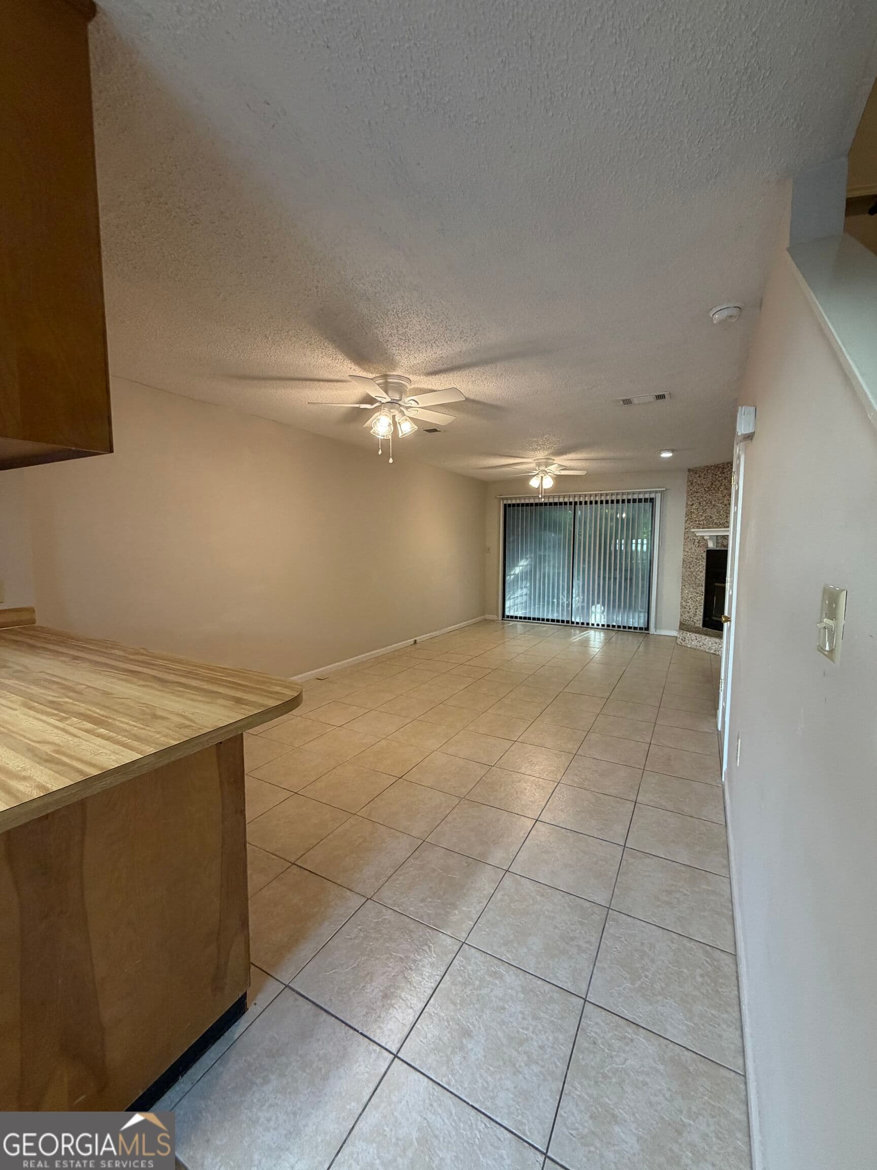 2 bedroom, 1.5 bathroom, 1,168 sq ft townhouse for rent at 102 Inlet Reach Circle, St. Marys, GA 31558 for $1,050 a month — photo 4