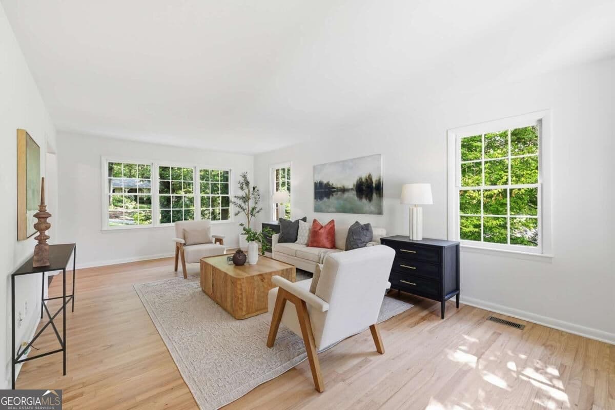 4 bedroom, 3 bathroom, 1,973 sq ft single family residence for sale at 120 Maple Lane, Athens, GA 30606 — photo 5
