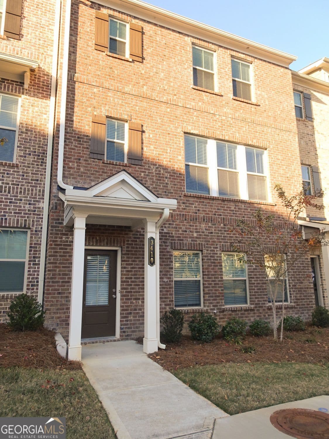 3 bedroom, 3.5 bathroom, 2,349 sq ft townhouse for rent at 3410 Reagan Way, Lawrenceville, GA 30044 for $2,300 a month — photo 1 of 1