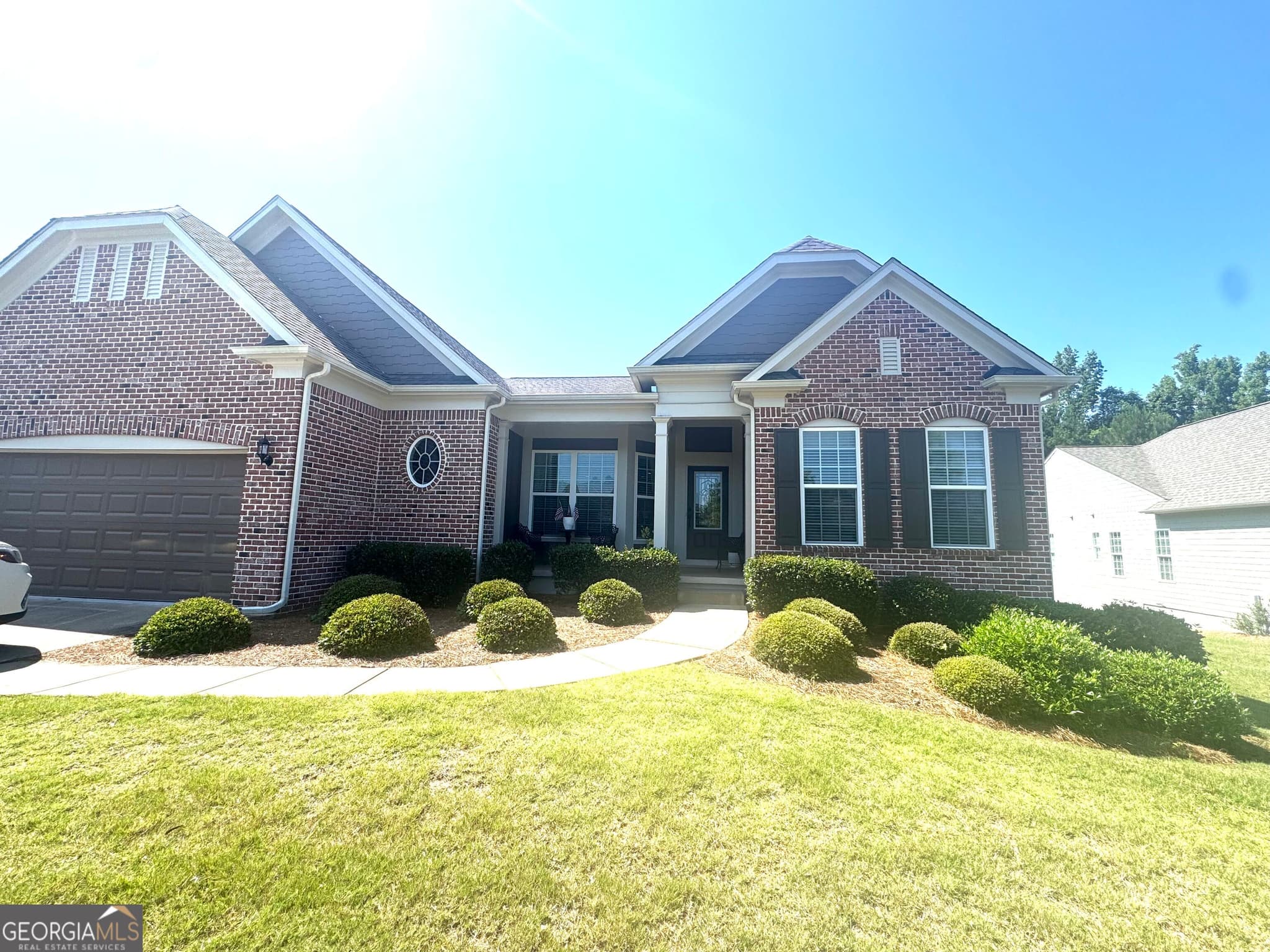 3 bedroom, 3.5 bathroom, 2,790 sq ft single family residence for sale at 1140 Dockside Place, Greensboro, GA 30642 — photo 2