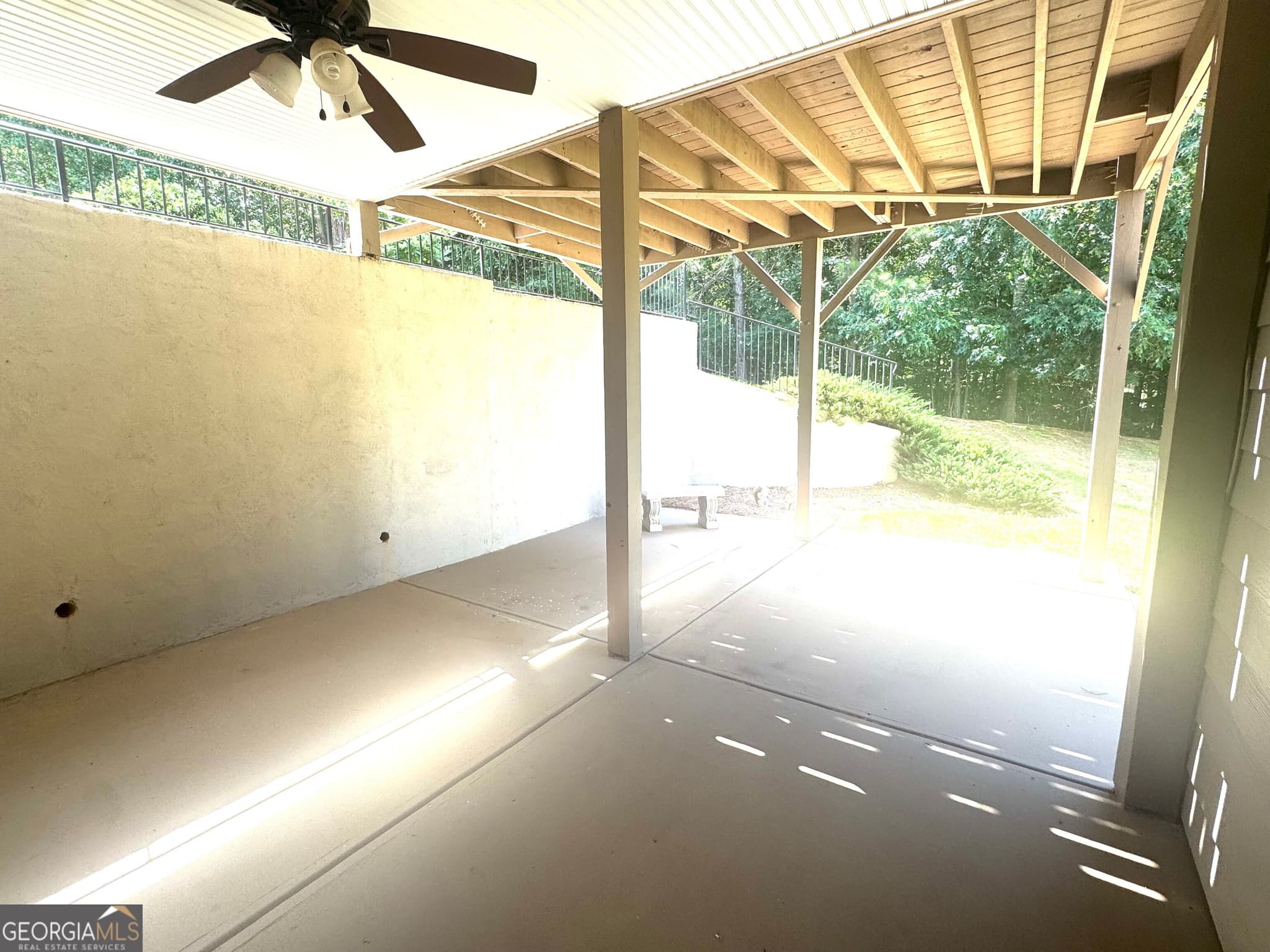 3 bedroom, 3.5 bathroom, 2,790 sq ft single family residence for sale at 1140 Dockside Place, Greensboro, GA 30642 — photo 7