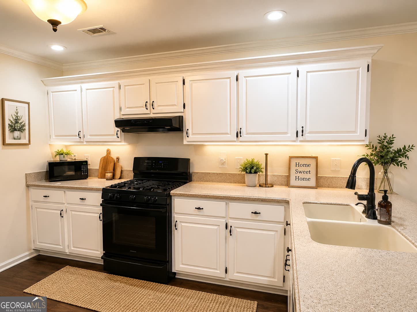 4 bedroom, 3 bathroom, 3,476 sq ft single family residence for sale at 158 Wexford Drive, Newnan, GA 30265 — photo 2