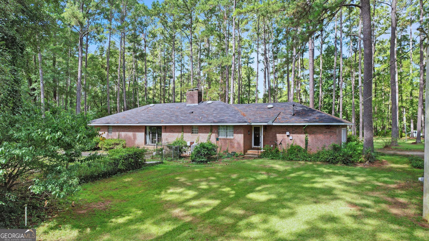 4 bedroom, 2.5 bathroom, 2,989 sq ft single family residence for sale at 1270 Wadsworth Drive, Albany, GA 31721 — photo 6