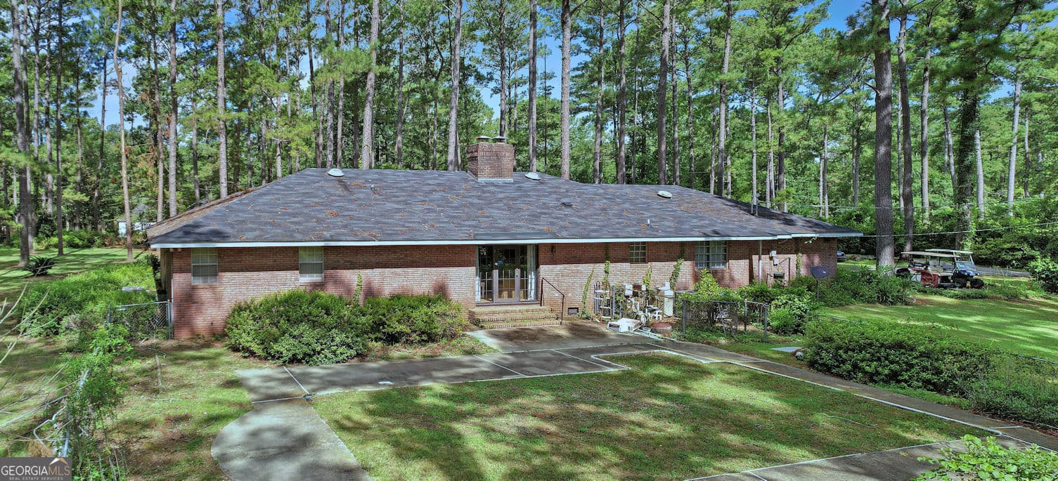 4 bedroom, 2.5 bathroom, 2,989 sq ft single family residence for sale at 1270 Wadsworth Drive, Albany, GA 31721 — photo 7