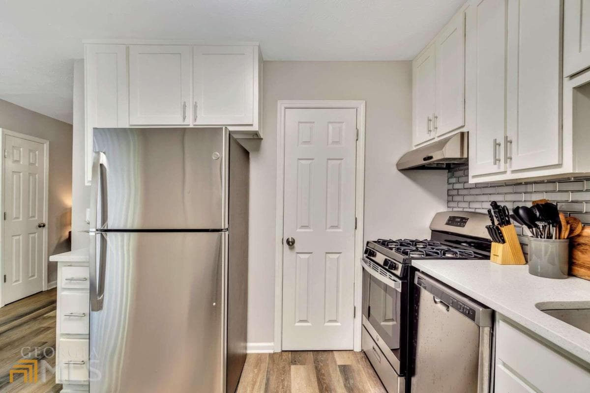 2 bedroom, 1.5 bathroom, 100 sq ft townhouse for rent at 2301 Salt Springs Place, Austell, GA 30168 for $3,100 a month — photo 7