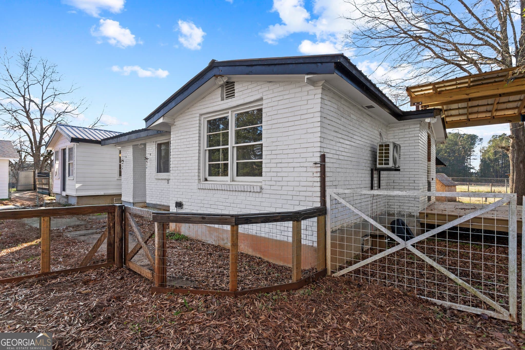 2 bedroom, 1.5 bathroom, 1,429 sq ft single family residence for sale at 1173 Old Bethany Road, Greensboro, GA 30642 — photo 4