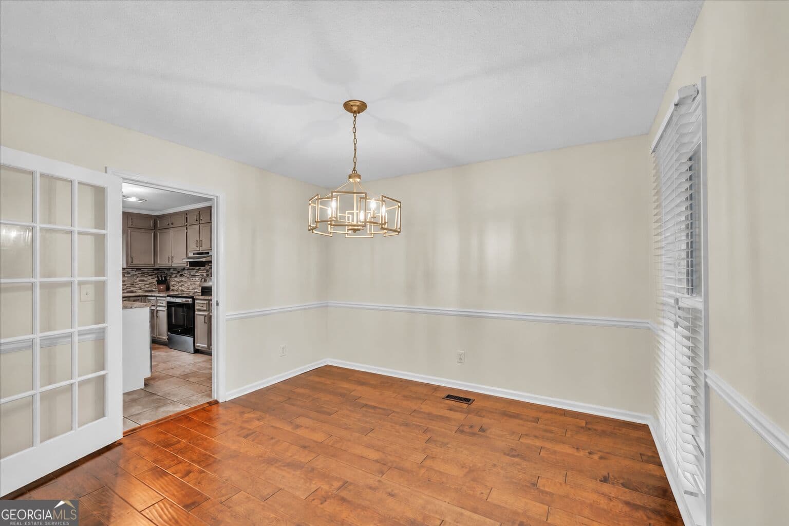 3 bedroom, 2.5 bathroom, 1,892 sq ft single family residence for sale at 602 Holly Drive, Dublin, GA 31021 — photo 4