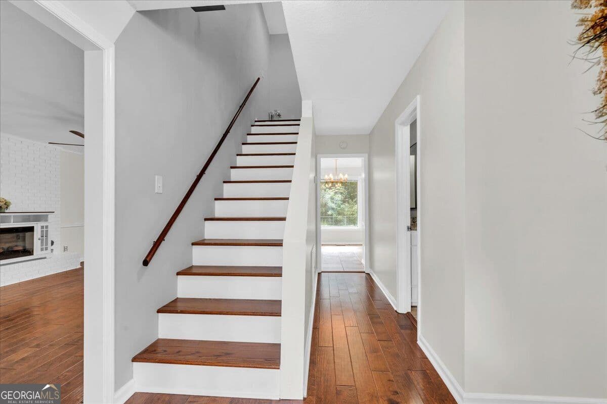 3 bedroom, 2.5 bathroom, 1,892 sq ft single family residence for sale at 602 Holly Drive, Dublin, GA 31021 — photo 8
