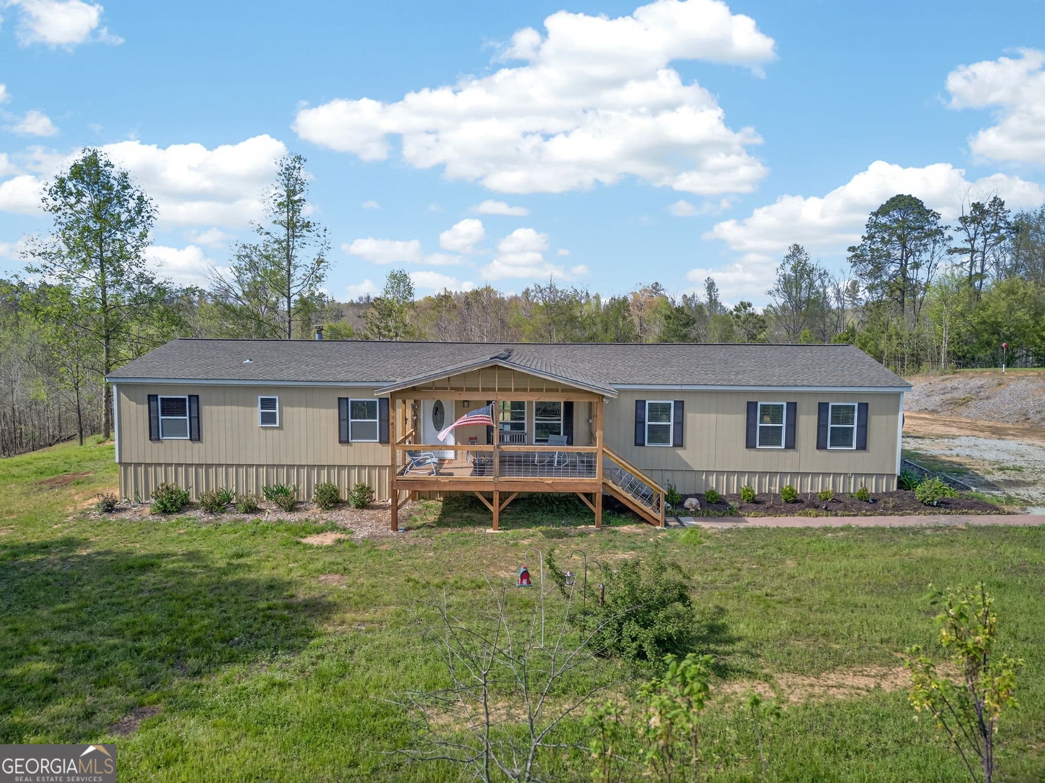 4 bedroom, 2 bathroom, 2,052 sq ft manufactured home,single family residence for sale at 1451 County Road 642, Muscadine, AL 36269 — photo 1 of 34
