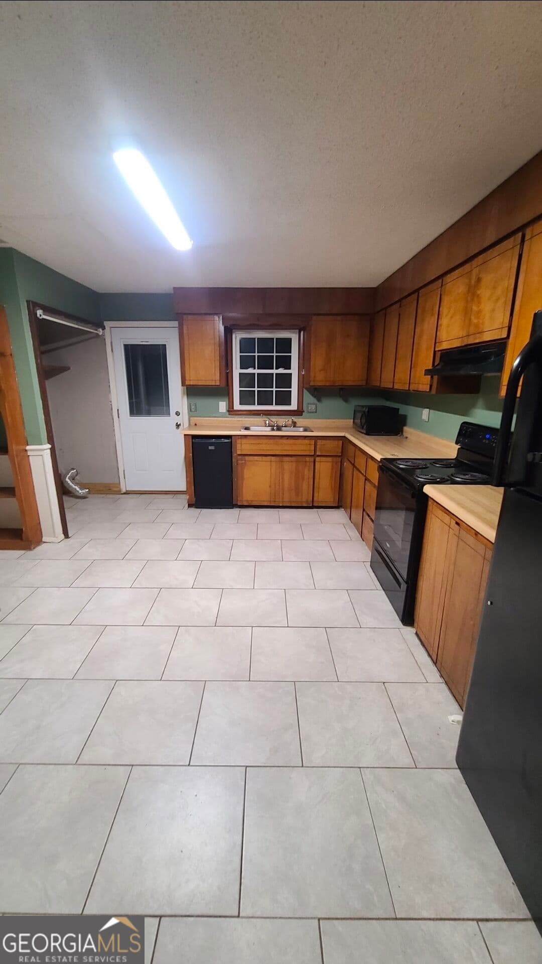 multi family for sale at 213 Woodcrest Circle APT E, Warner Robins, GA 31093 — photo 6