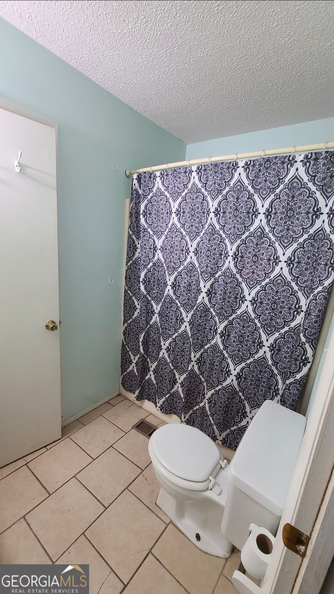 multi family for sale at 213 Woodcrest Circle APT E, Warner Robins, GA 31093 — photo 4