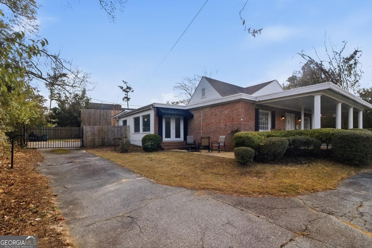 3 bedroom, 2 bathroom single family residence for sale at 607 Mack Drive, Valdosta, GA 31602 — photo 6