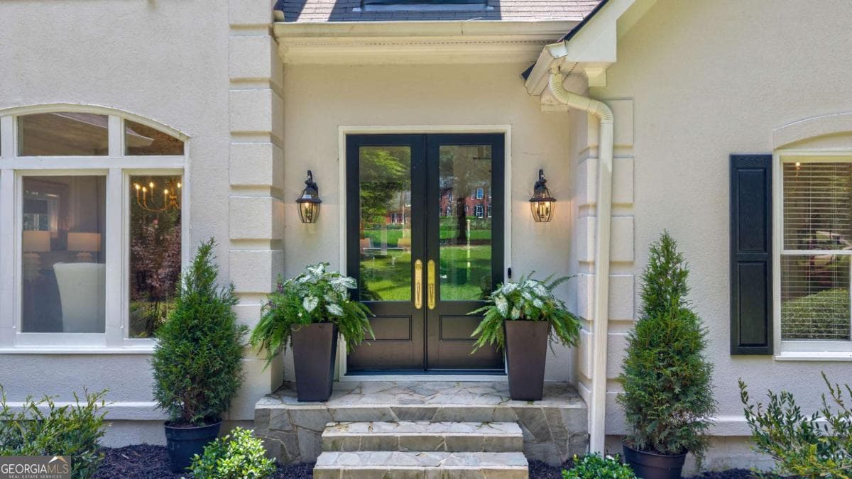 4 bedroom, 3.5 bathroom, 3,315 sq ft single family residence for sale at 152 Thornhill Drive, Athens, GA 30607 — photo 2