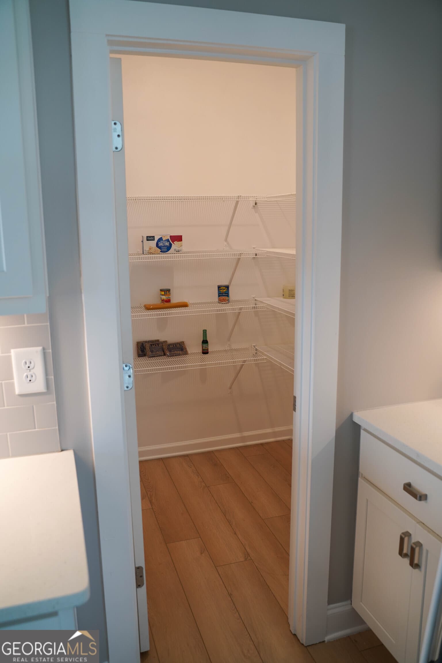 3 bedroom, 3.5 bathroom, 2,468 sq ft single family residence for sale at 5313 Hearthstone Street, Stone Mountain, GA 30083 — photo 9