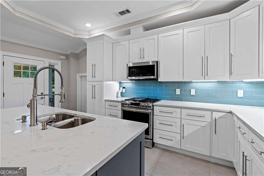 3 bedroom, 2.5 bathroom single family residence for rent at 1841 Gainsborough Drive, Atlanta, GA 30341 for $3,550 a month — photo 7