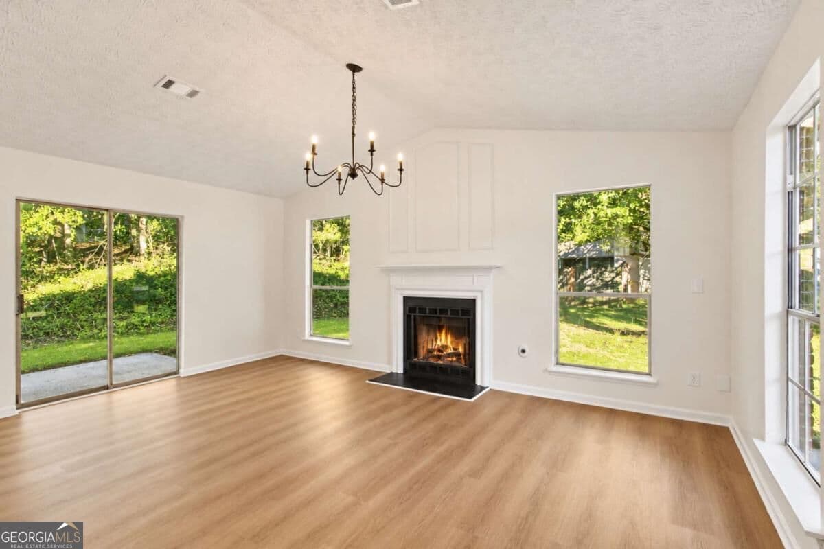 3 bedroom, 2 bathroom, 993 sq ft single family residence for sale at 7060 Greenbower Lane, College Park, GA 30349 — photo 3