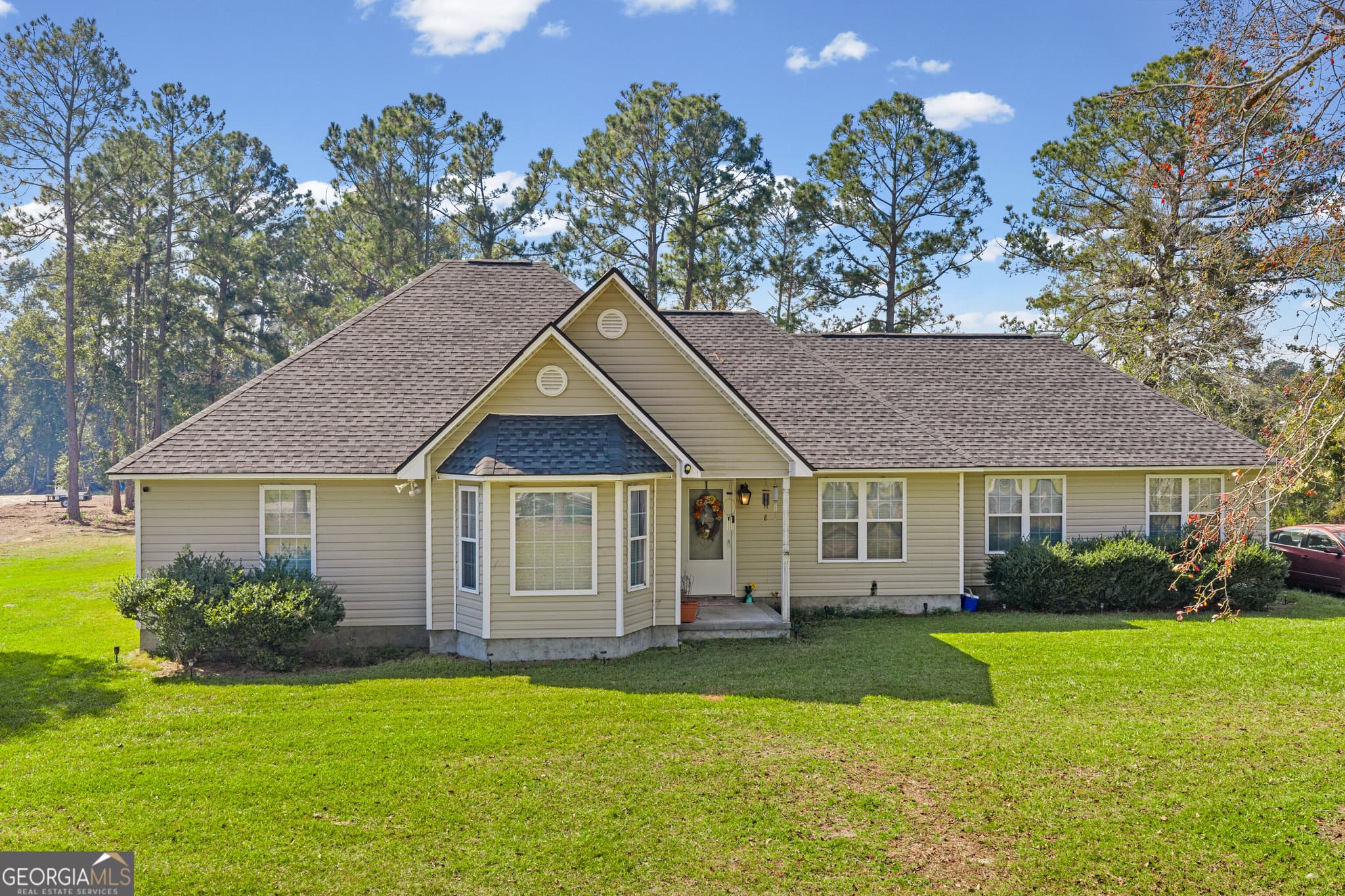 3 bedroom, 2 bathroom, 2,168 sq ft single family residence for sale at 83 Shelly Rentz Rd, Hazlehurst, GA 31539