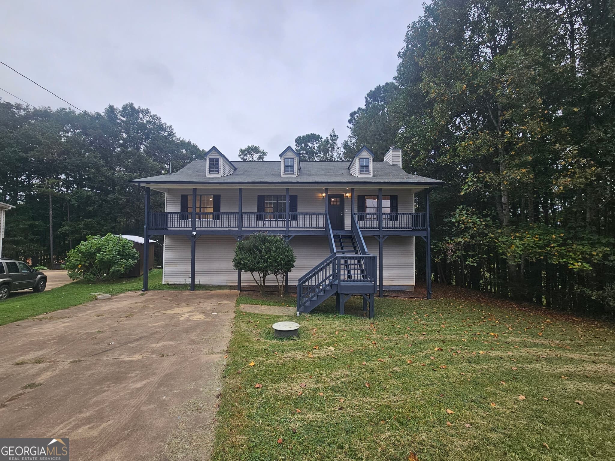 5 bedroom, 3 bathroom, 2,688 sq ft single family residence for rent at 521R Shaggy Hickory Trail, Palmetto, GA 30268 for $2,000 a month