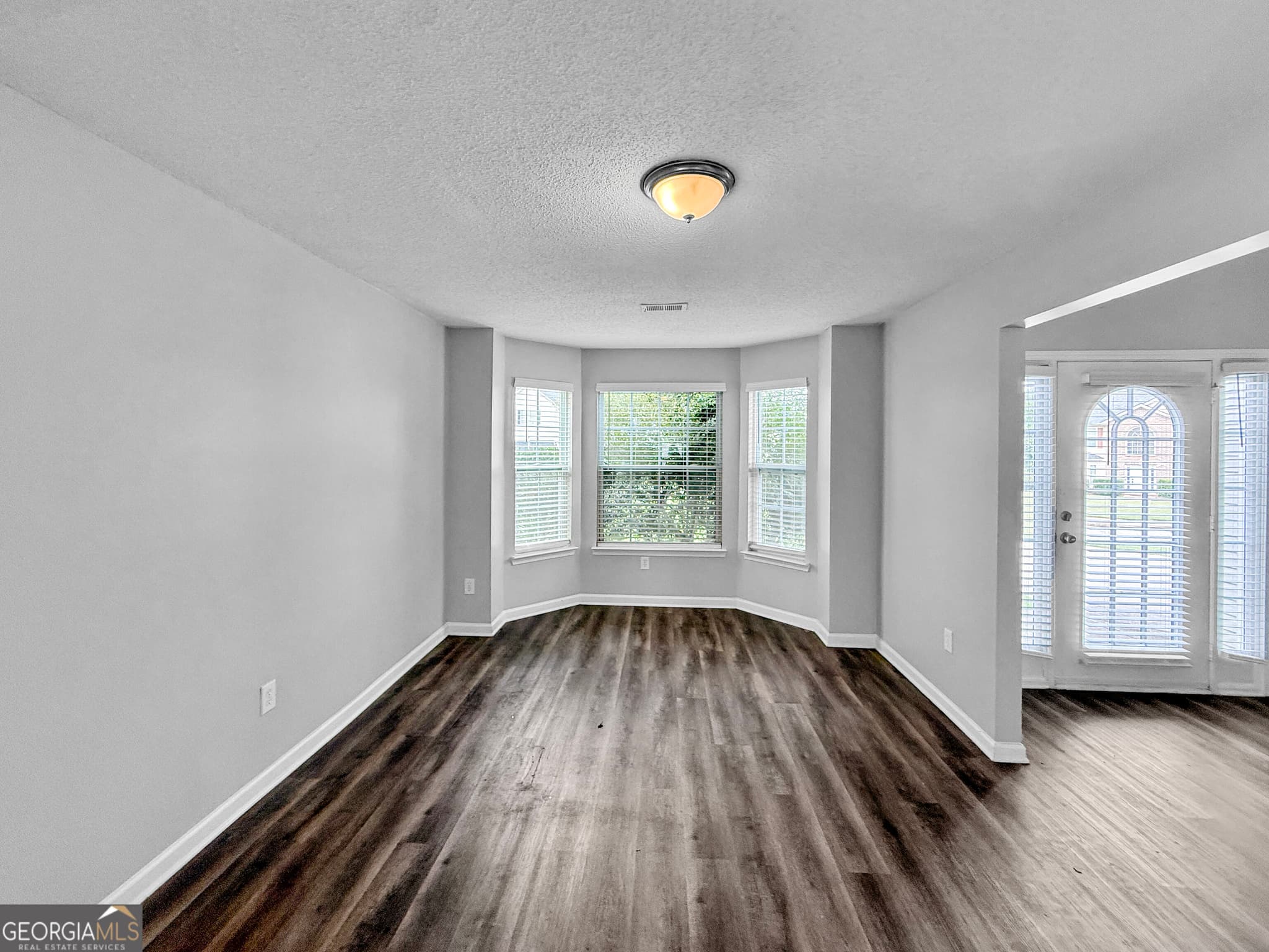 5 bedroom, 2.5 bathroom, 5,196 sq ft single family residence for rent at 131 Laughlin Drive, Locust Grove, GA 30248 for $2,285 a month — photo 3