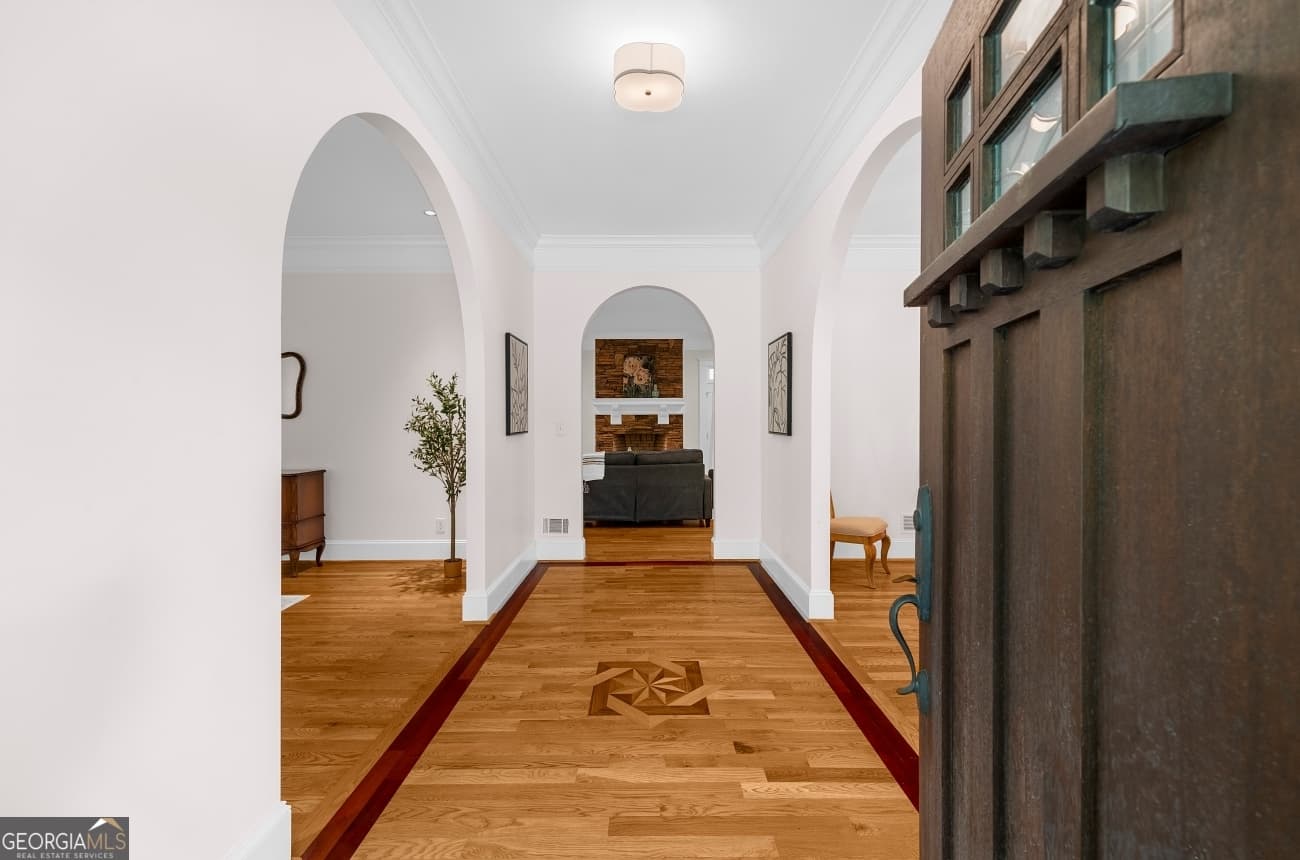 5 bedroom, 6 bathroom, 8,414 sq ft single family residence for sale at 11905 Hutcheson Ferry Road, Chattahoochee Hills, GA 30268 — photo 9