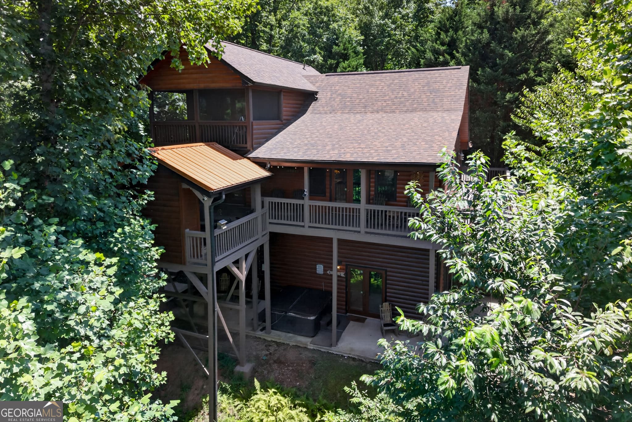 3 bedroom, 3 bathroom, 2,340 sq ft cabin,single family residence for sale at 573 Weaver Creek Way, Blue Ridge, GA 30513 — photo 1 of 30