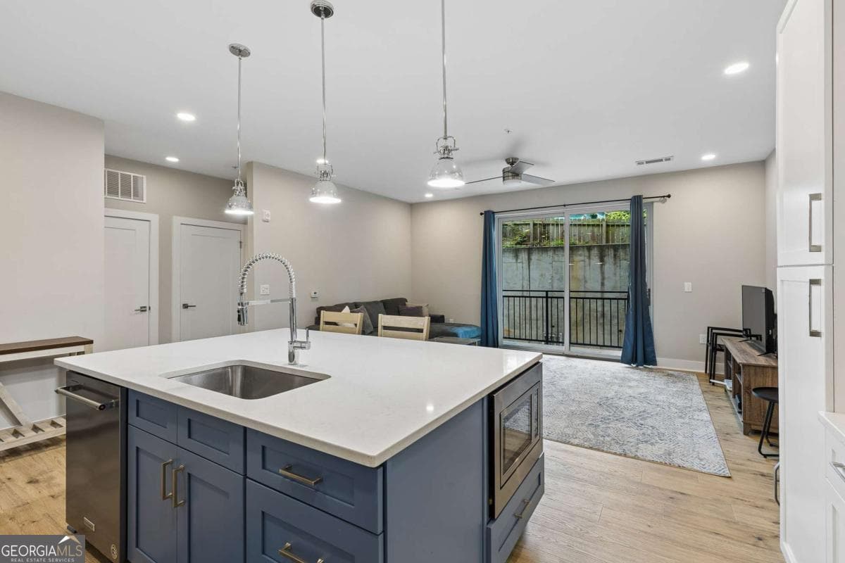 1 bedroom, 1 bathroom, 811 sq ft condominium for sale at 22 Airline Street 108, Atlanta, GA 30312 — photo 7