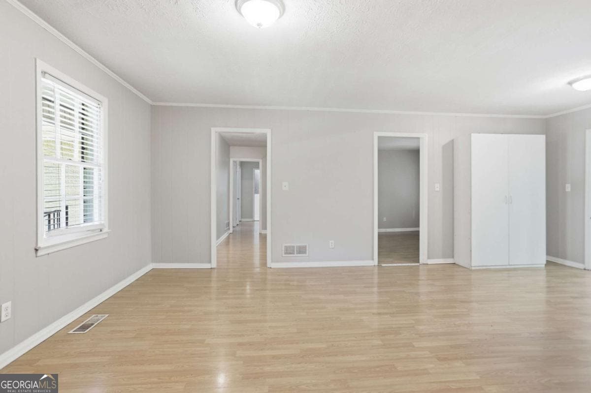 3 bedroom, 2 bathroom, 1,880 sq ft single family residence for sale at 3082 Lake Ranch Drive, Gainesville, GA 30506 — photo 8