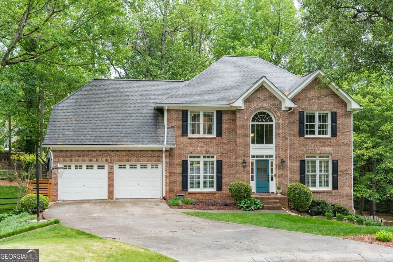 6 bedroom, 4.5 bathroom, 4,871 sq ft single family residence sold at 3157 SAWYER Court, Marietta, GA 30066