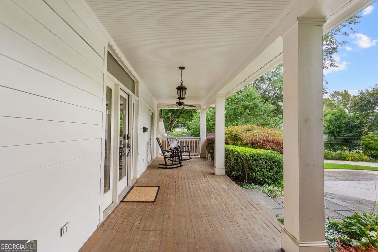 5 bedroom, 4 bathroom, 2,908 sq ft single family residence for sale at 421 Golfview Road, Atlanta, GA 30309 — photo 7