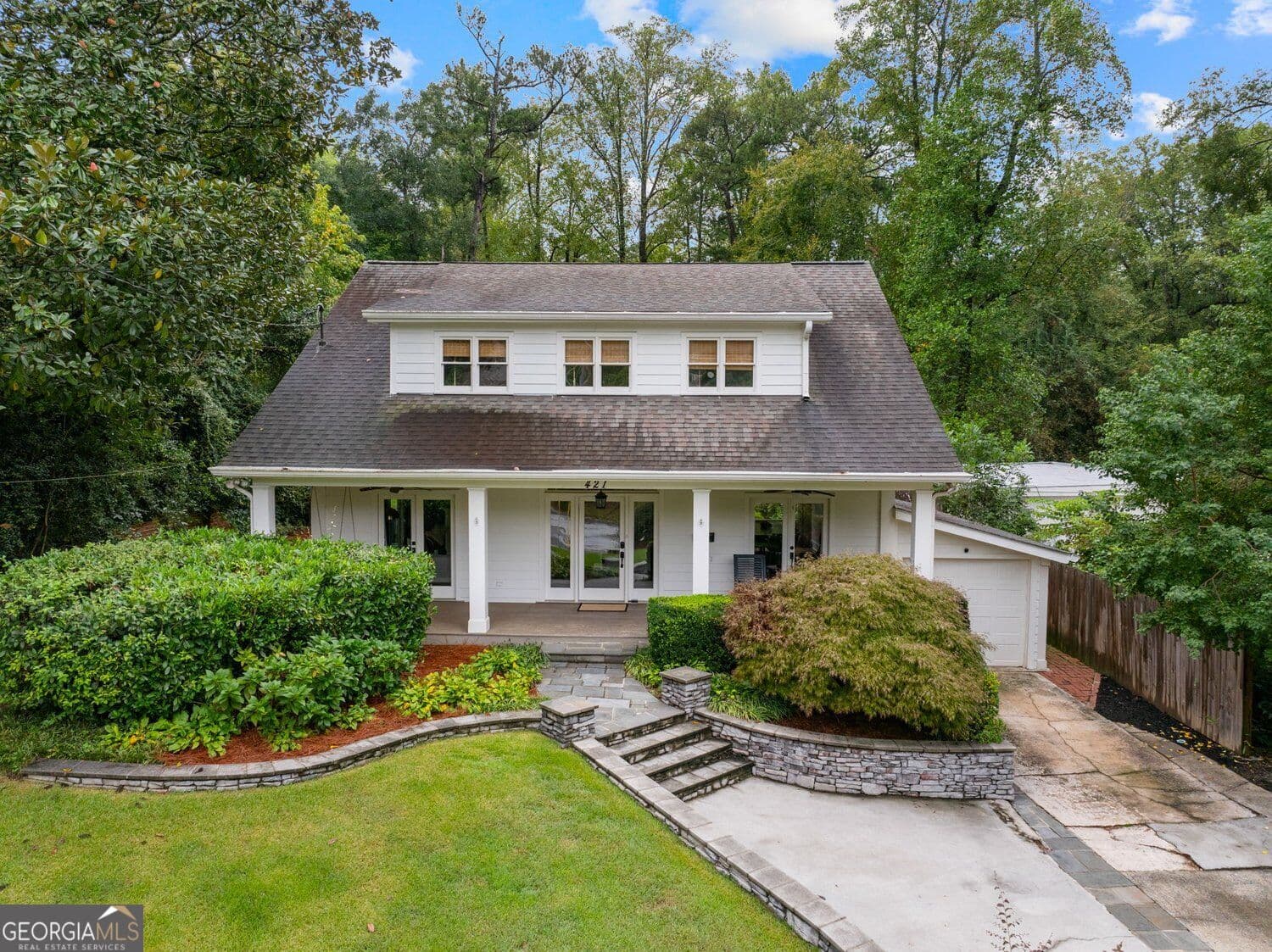 5 bedroom, 4 bathroom, 2,908 sq ft single family residence for sale at 421 Golfview Road, Atlanta, GA 30309 — photo 1 of 73