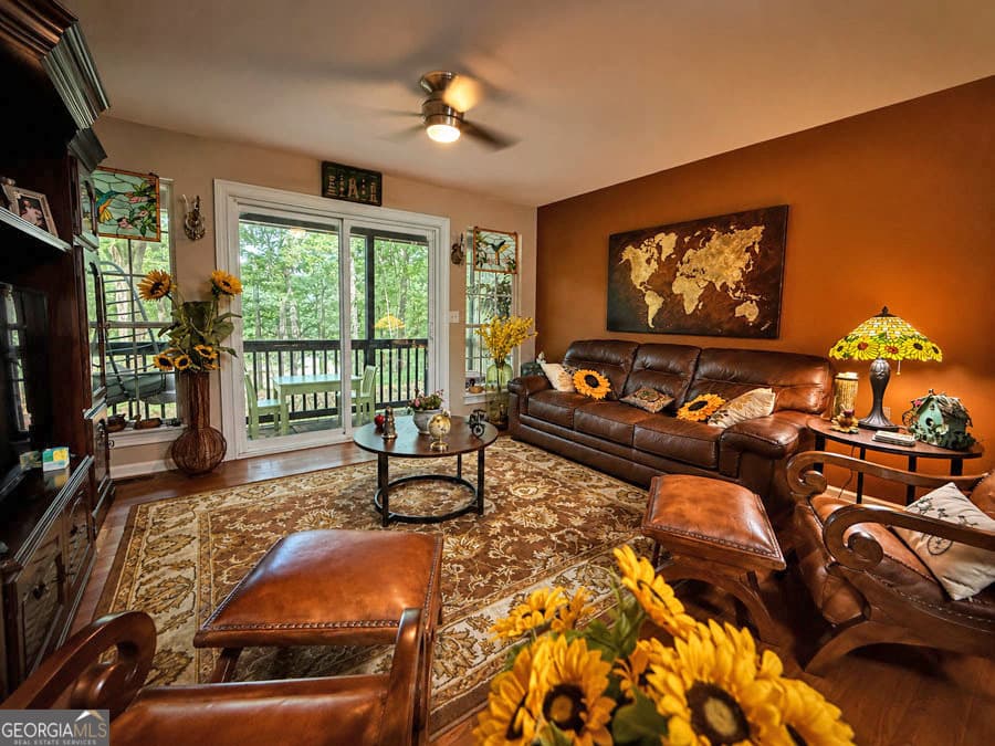 2 bedroom, 1 bathroom, 988 sq ft single family residence for sale at 26 Chief Lane, Hartwell, GA 30643 — photo 2