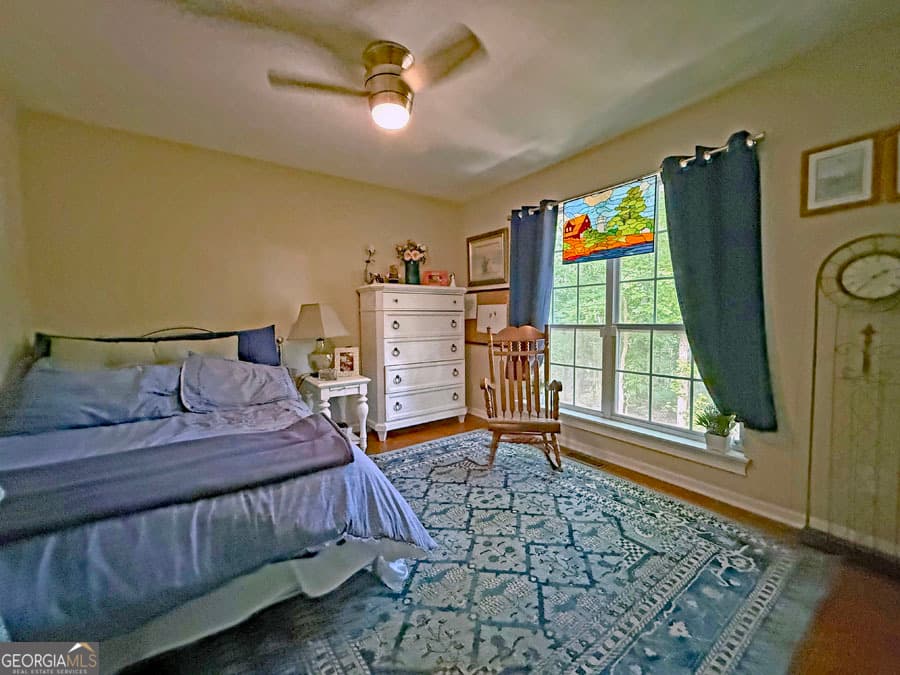 2 bedroom, 1 bathroom, 988 sq ft single family residence for sale at 26 Chief Lane, Hartwell, GA 30643 — photo 6