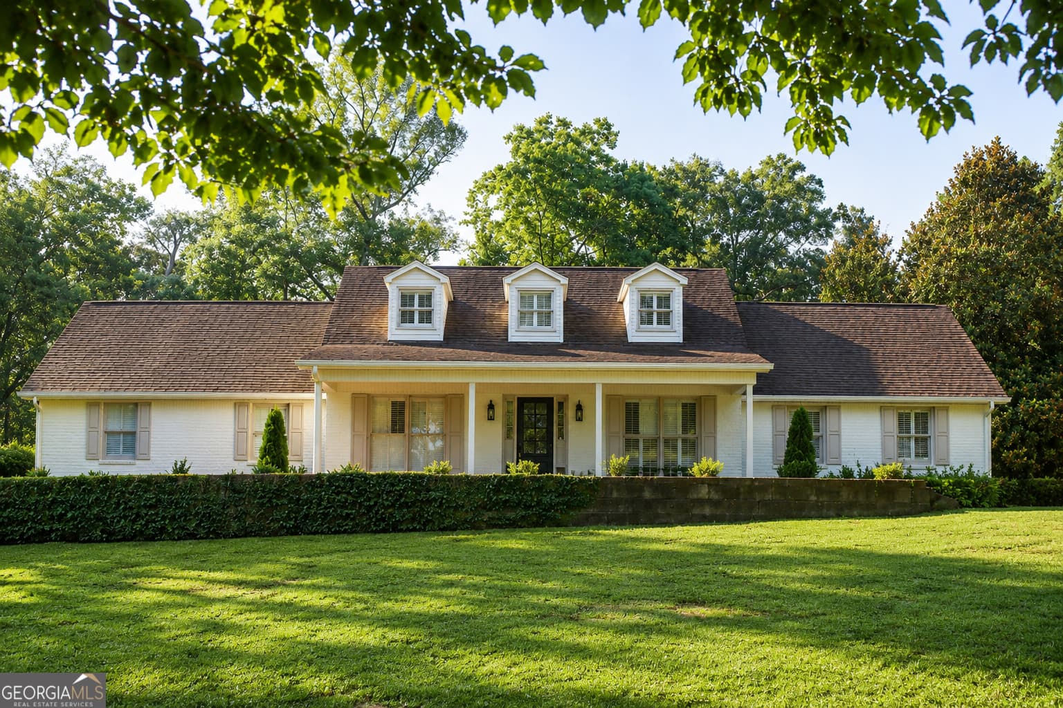 4 bedroom, 3 bathroom, 2,800 sq ft single family residence for sale at 2237 Sewell Mill Road, Newnan, GA 30263 — photo 1 of 72