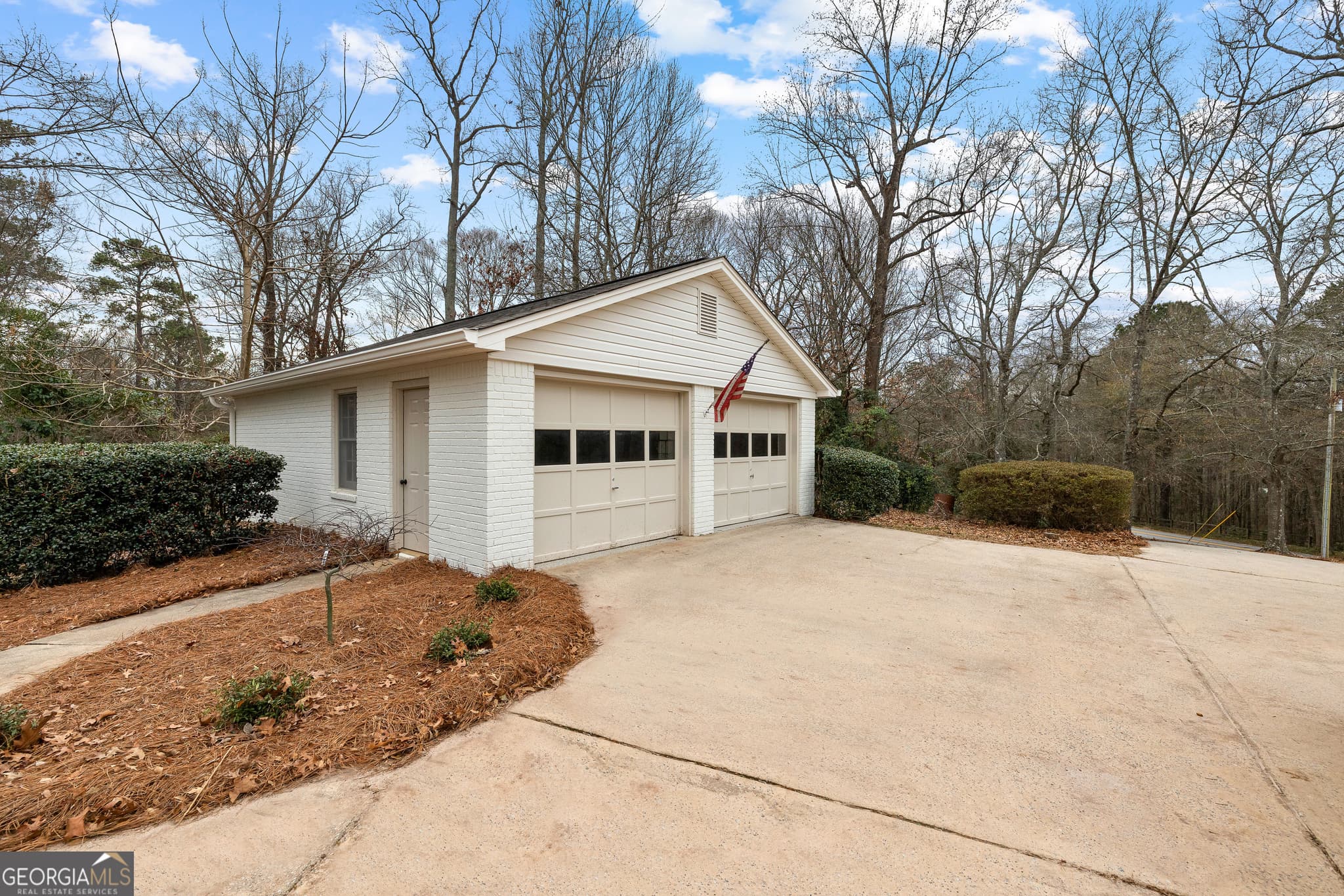 4 bedroom, 3 bathroom, 2,800 sq ft single family residence for sale at 2237 Sewell Mill Road, Newnan, GA 30263 — photo 9