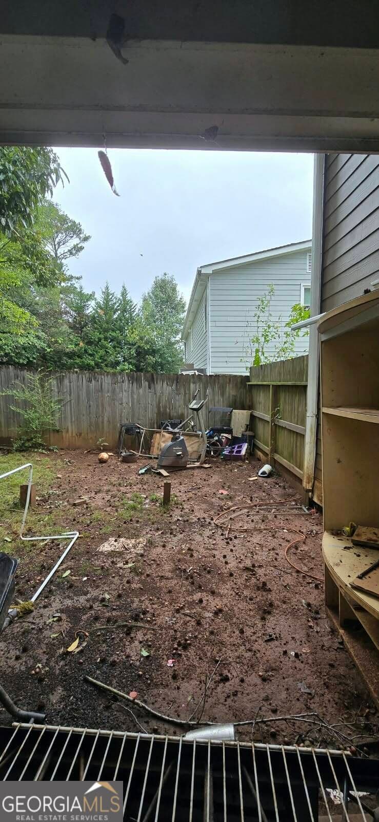 3 bedroom, 2.5 bathroom, 1,572 sq ft single family residence for sale at 379 Hillridge Drive, Lawrenceville, GA 30046 — photo 6