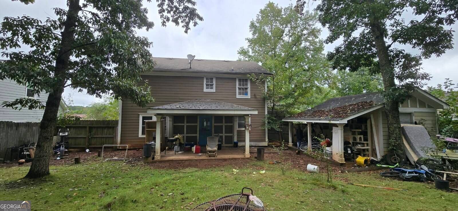 3 bedroom, 2.5 bathroom, 1,572 sq ft single family residence for sale at 379 Hillridge Drive, Lawrenceville, GA 30046 — photo 3