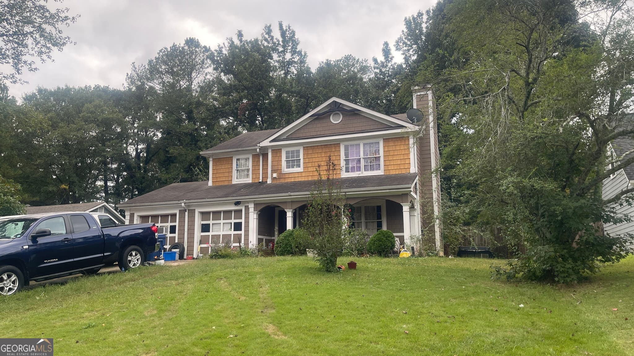 3 bedroom, 2.5 bathroom, 1,572 sq ft single family residence for sale at 379 Hillridge Drive, Lawrenceville, GA 30046 — photo 1 of 37