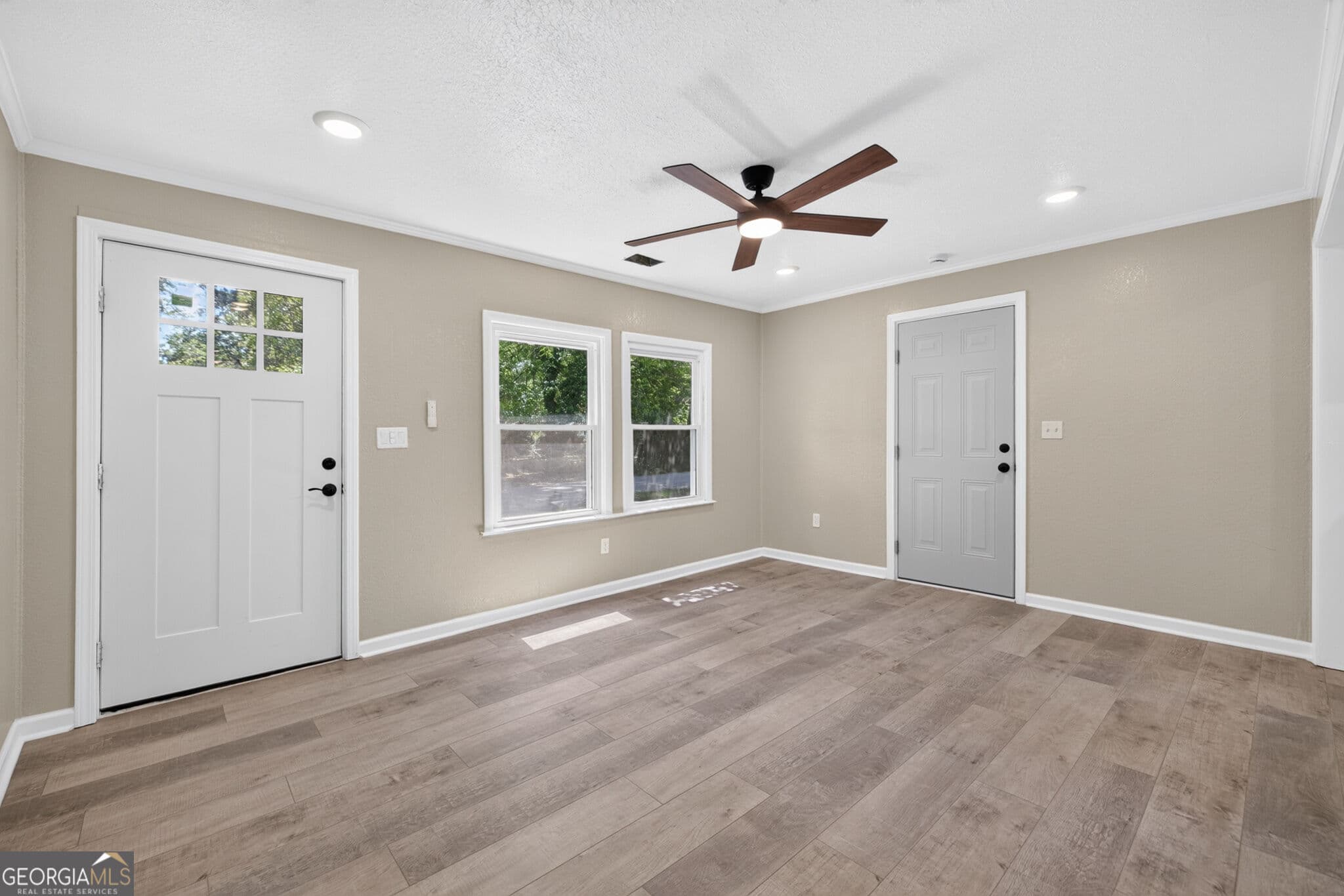3 bedroom, 2 bathroom, 1,200 sq ft single family residence for sale at 205 Elm Street, Washington, GA 30673 — photo 5