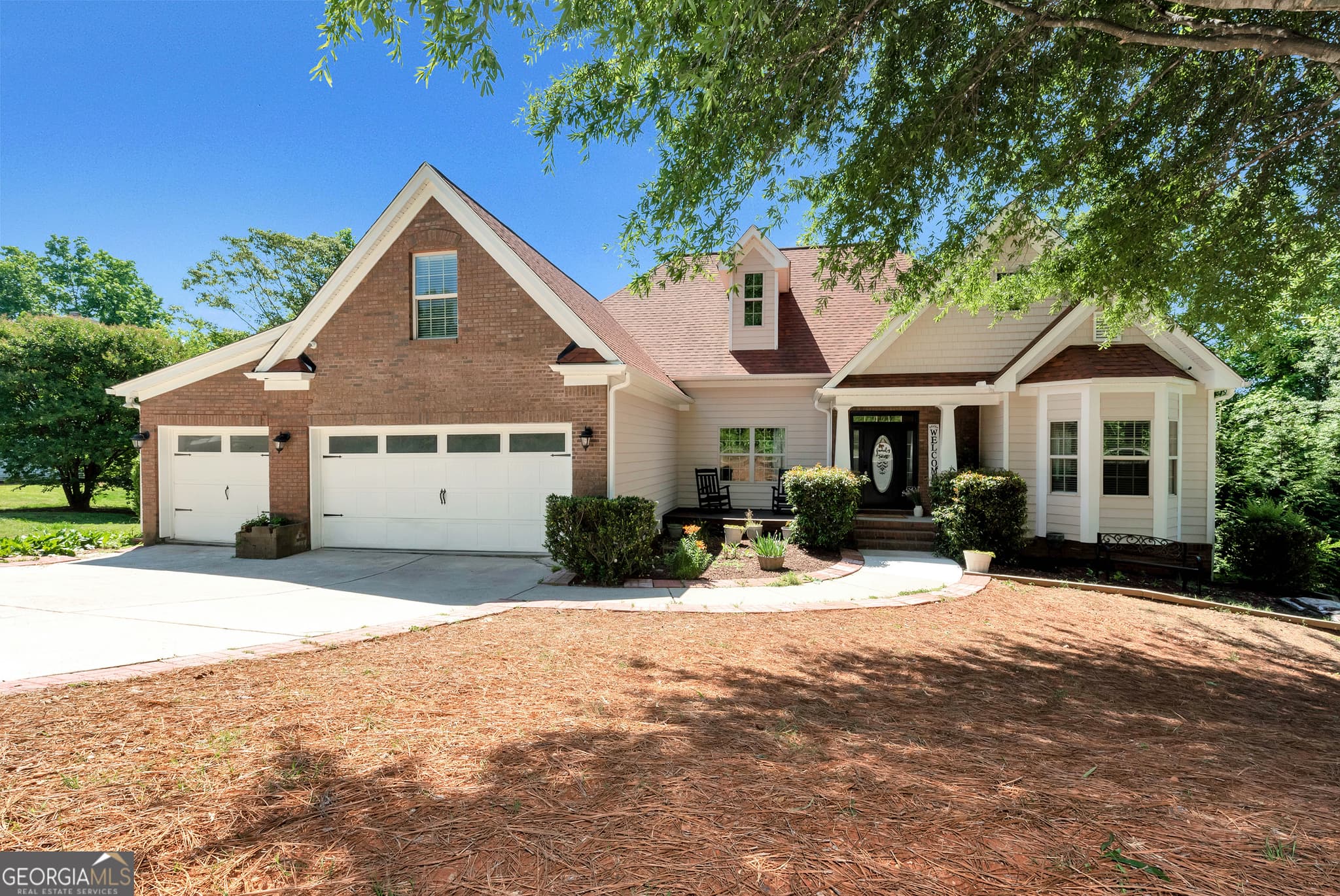 4 bedroom, 2 bathroom, 2,141 sq ft single family residence sold at 5706 Grant Station Drive, Gainesville, GA 30506